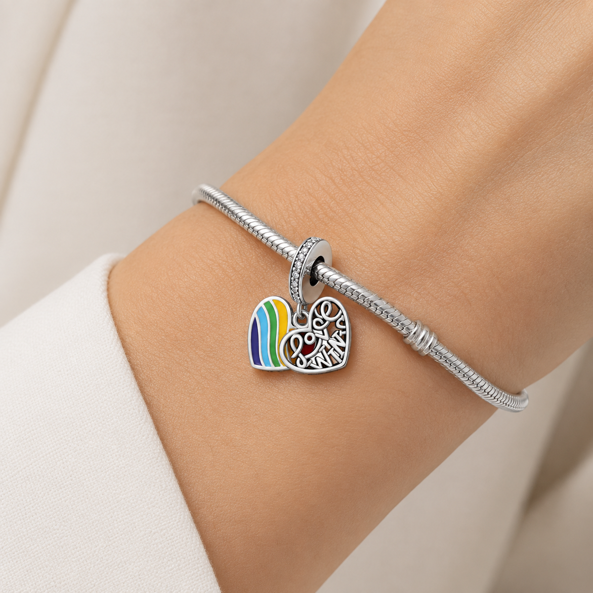 CHARM LOVE WINS